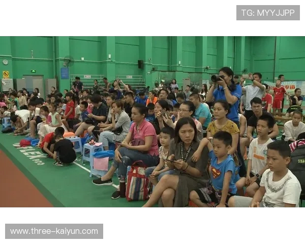 王长庆助阵中关村足球赛 体育嘉年华圆满落幕